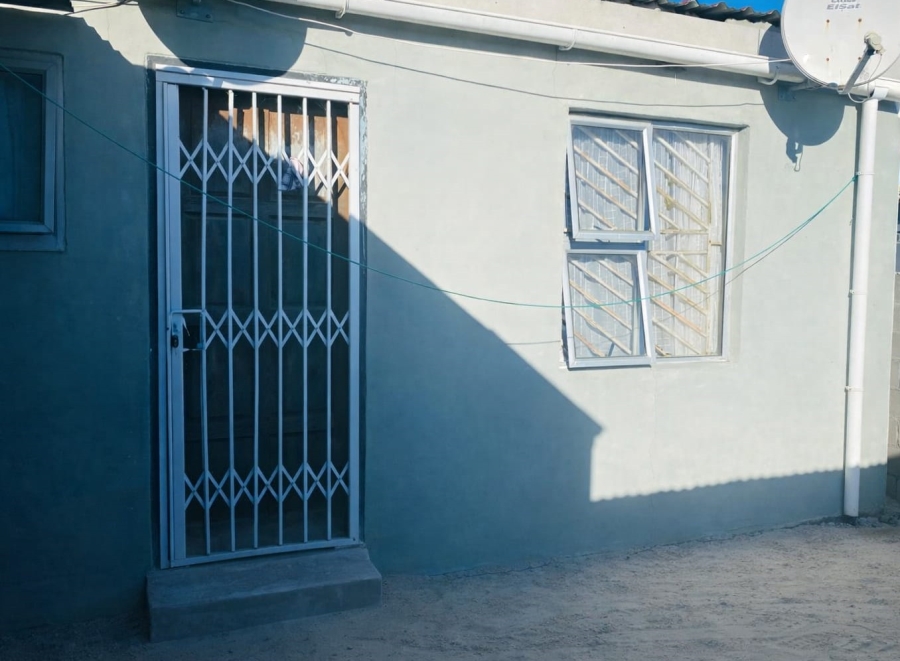 2 Bedroom Property for Sale in Delft South Western Cape